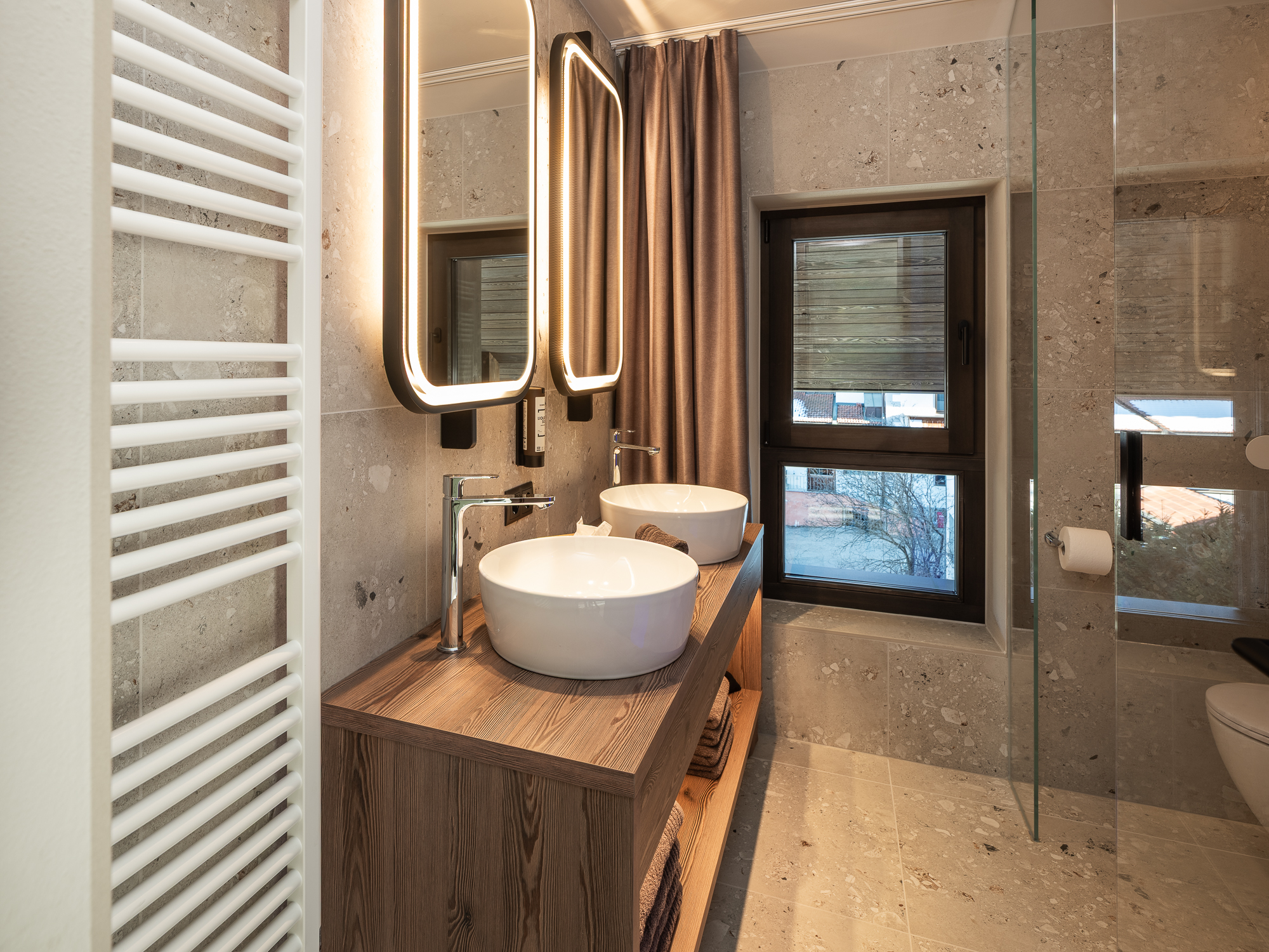 104 Coronessuites 2025 Web Silbersalz App07