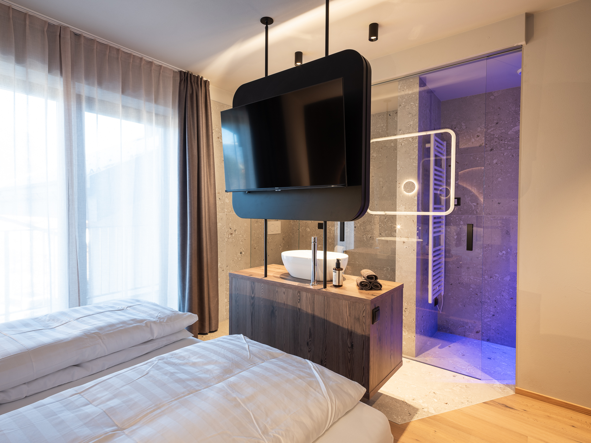 119 Coronessuites 2025 Web Silbersalz App09
