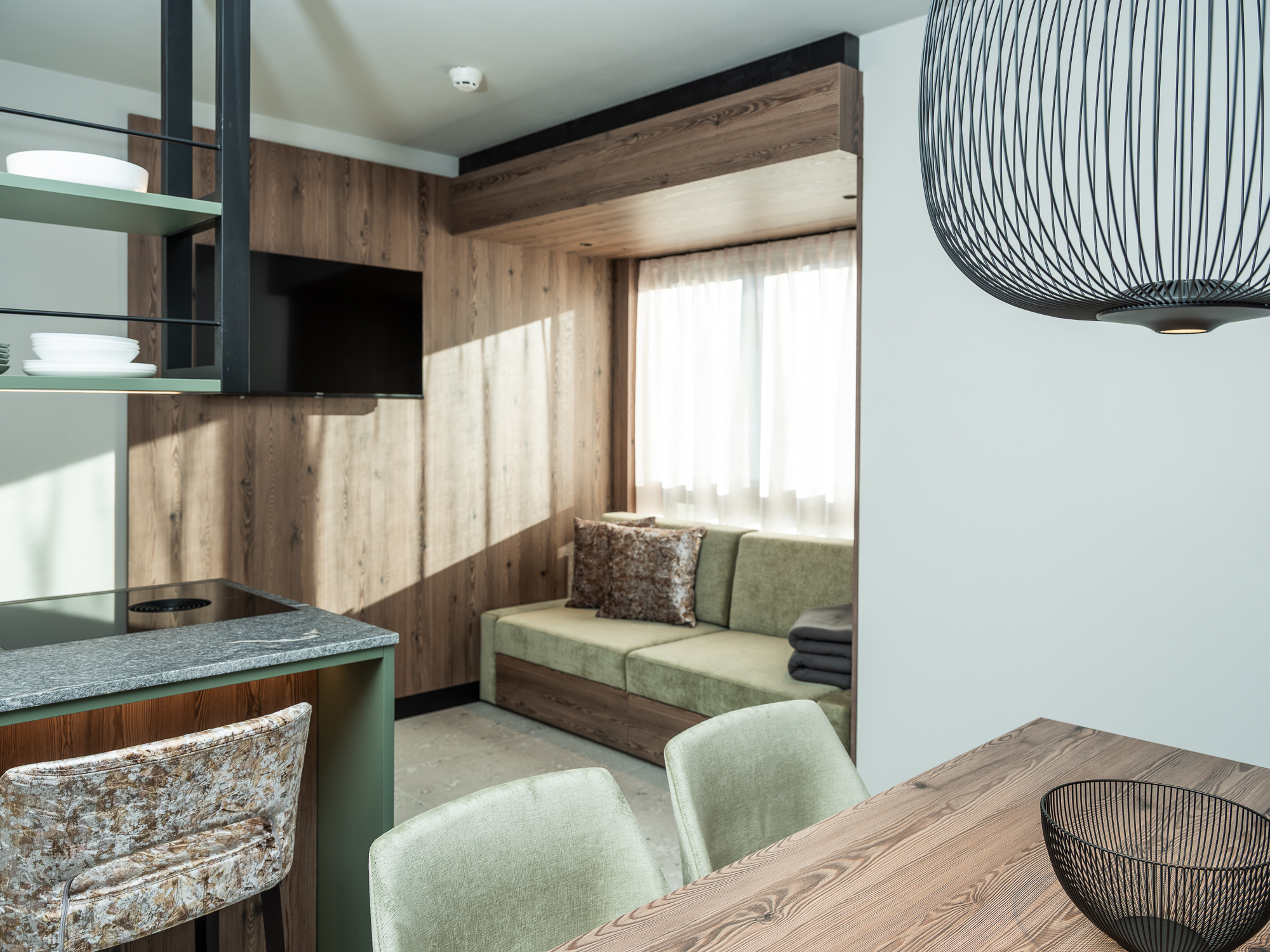 124 Coronessuites 2025 Web Silbersalz App09