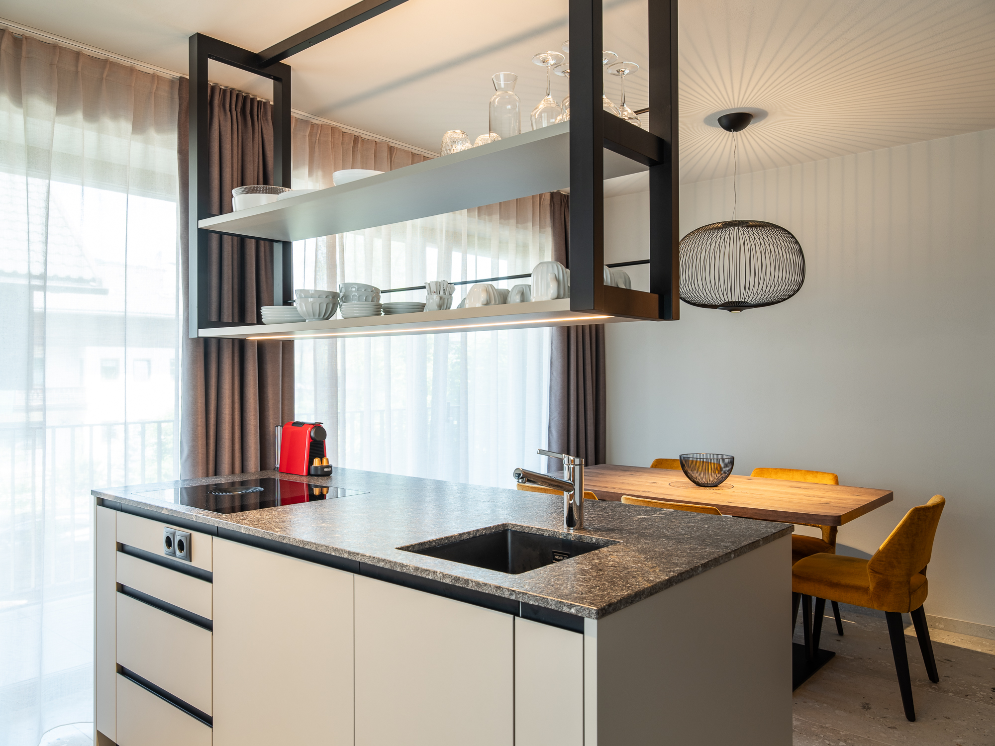 045 Coronessuites2026 Web Silbersalz